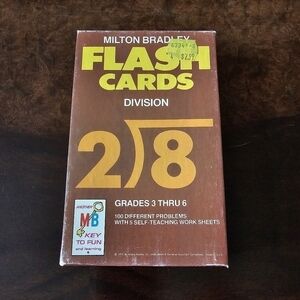 Vintage 1975 Made in USA Milton Bradley Flash Cards, Division, Grades 3 Thru 6